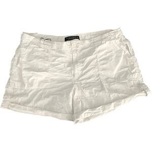 Sanctuary Shorts Women Size 14W Cuff Tab Mid Rise White Button Pockets NWT